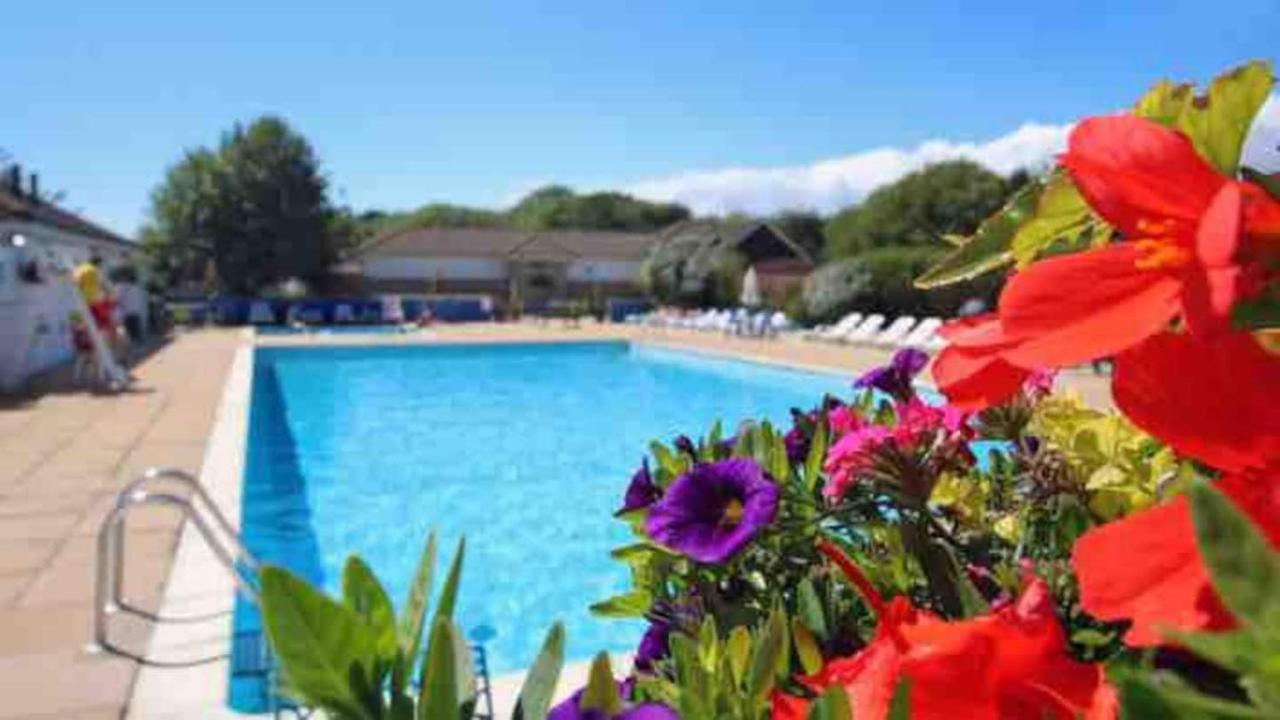 Hotel Heavenly Haven Lymington Exteriér fotografie