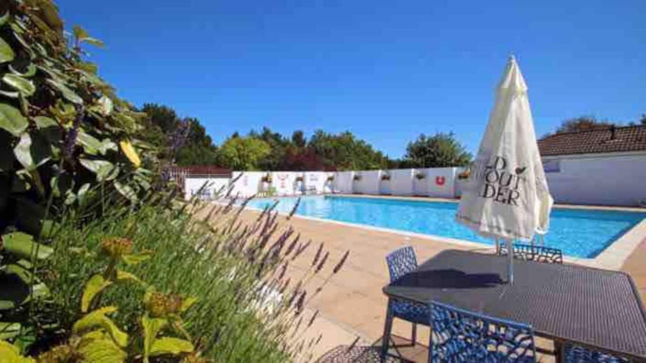 Hotel Heavenly Haven Lymington Exteriér fotografie